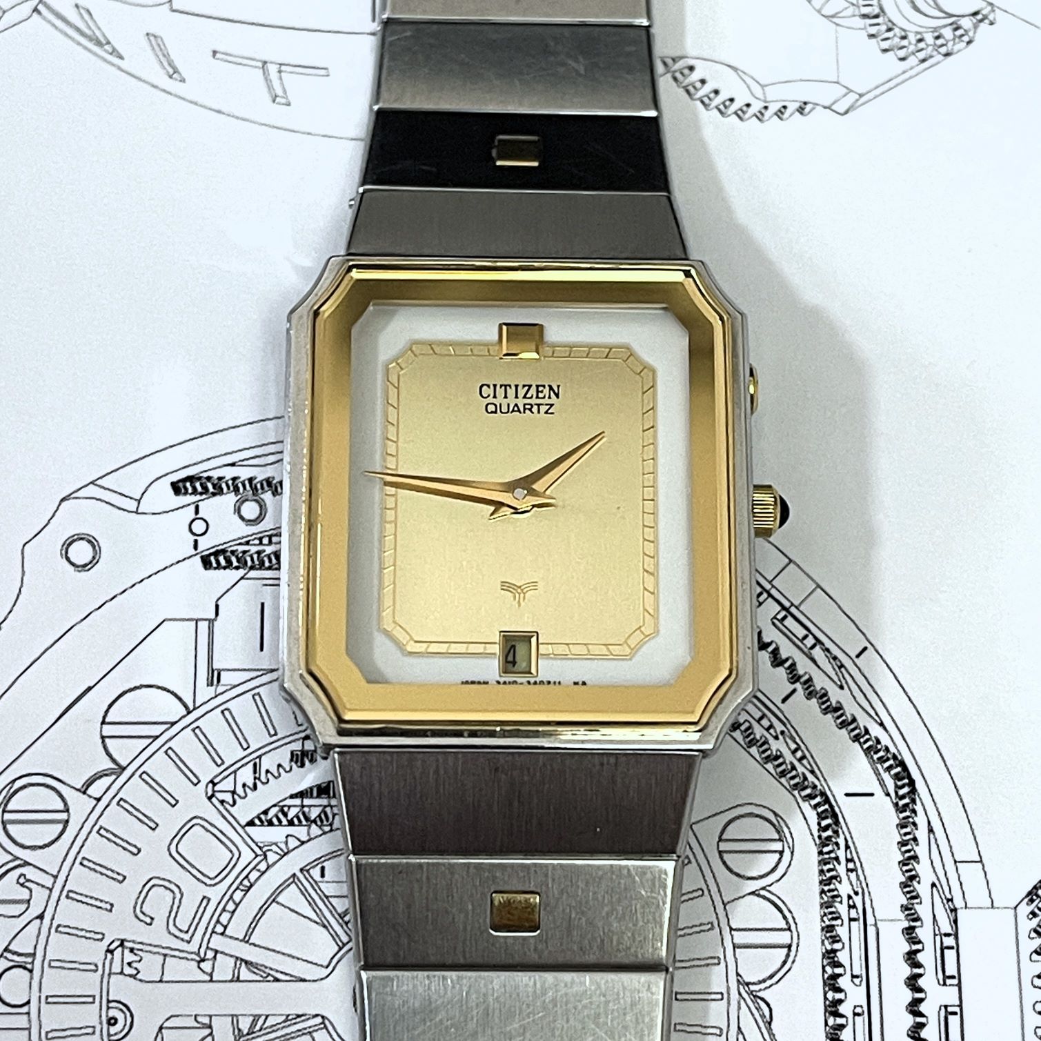 Citizen Alarm Quartz Vintage Dress Watch - Chrono Collect